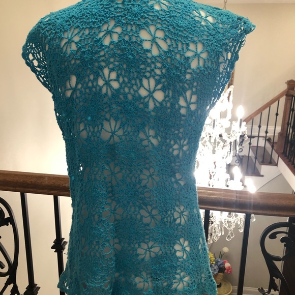 Crotched top - Picture 2 of 2